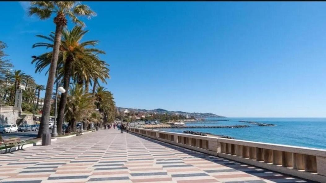 Casa Sanremo Tiziano Parking Gratis Spiaggia 15 Minuti A Piedi Екстериор снимка